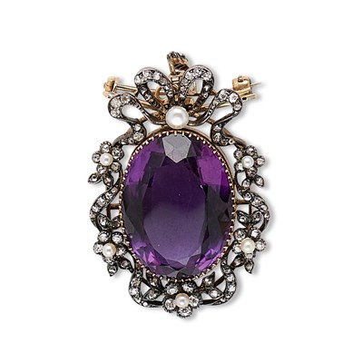 Lot 652 - AMETHYST, SEED PEARL AND DIAMOND PENDANT/BROOCH, 1890s