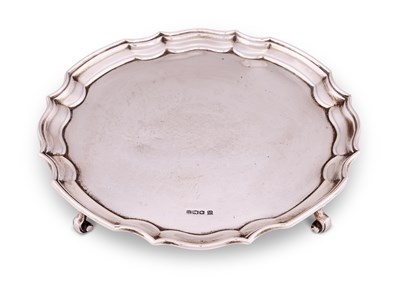 Lot 164 - A GEORGE V SILVER SALVER, JAMES DEAKIN & SONS LTD., SHEFFIELD, 1930