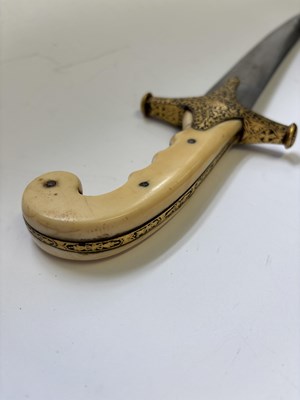 Lot 13 - AN INDO-PERSIAN SWORD (SHAMSHIR), 19TH CENTURY