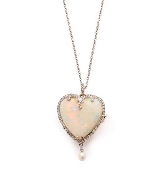 Lot 670 - EDWARDIAN, OPAL AND DIAMOND BROOCH/PENDANT, 1900s