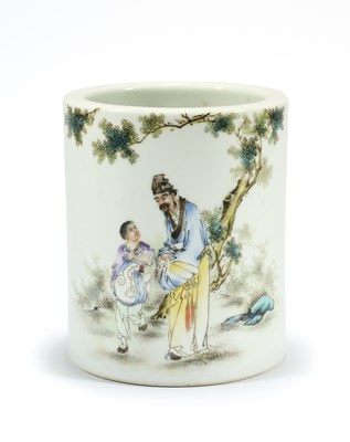 Lot 119 - A CHINESE POLYCHROME ENAMELLED BRUSHPOT