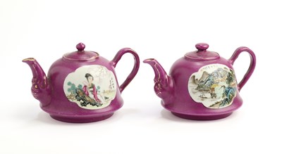 Lot 122 - A PAIR OF CHINESE FAMILLE-ROSE TEAPOTS AND COVERS, EARLY 20TH CENTRY