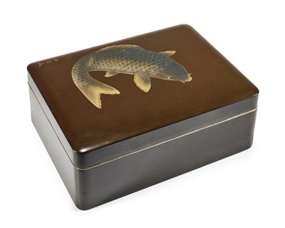 Lot 161 - A JAPANESE LACQUER BOX, 20TH CENTURY