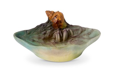 Lot 99 - A WALTER (NANCY) PATE-DE-VERRE 'HERMIT CRAB' VIDE-POCHE, 1920s