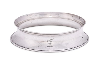 Lot 241 - A GEORGE I SILVER DISH RING, MARKS RUBBED AND APPARENTLY NO MAKER'S MARK, LONDON, PROBABLY 1721