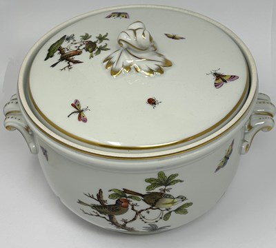 Lot 20 - A HEREND PART DINNER SERVICE, CIRCA 1968