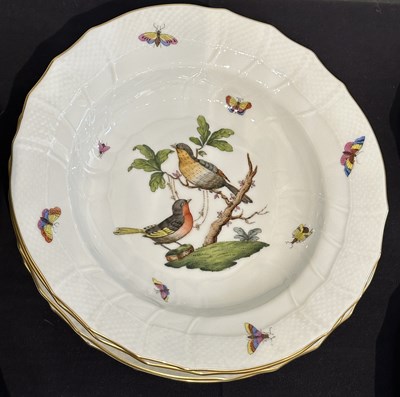 Lot 20 - A HEREND PART DINNER SERVICE, CIRCA 1968