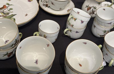 Lot 20 - A HEREND PART DINNER SERVICE, CIRCA 1968