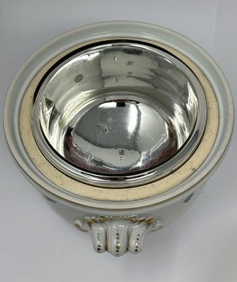 Lot 20 - A HEREND PART DINNER SERVICE, CIRCA 1968