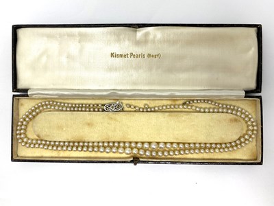 Lot 606 - CULTURED PEARL AND DIAMOND NECKLACE, 1920s