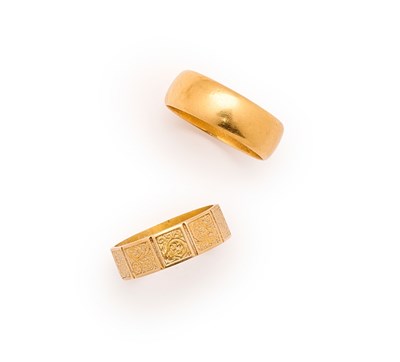Lot 602 - TWO GOLD BAND RINGS