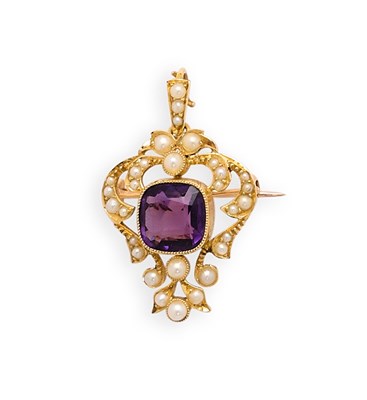 Lot 615 - GOLD, AMETHYST AND HALF-PEARL PENDANT/BROOCH, 1900s