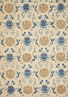 Lot 52 - A CHINESE EMBROIDERED SILK PANEL, QING DYNASTY, 19TH CENTURY