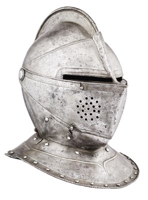 Lot 204 - A RARE NORTH EUROPEAN CUIRASSIER’S CLOSE HELMET, EARLY 17TH CENTURY