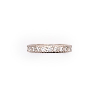 Lot 682 - DIAMOND ETERNITY RING, 1930s