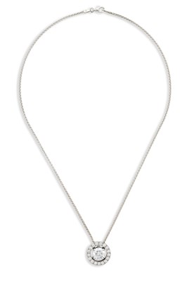 Lot 483 - DIAMOND PENDANT