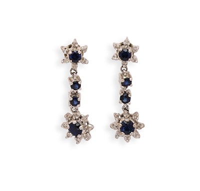 Lot 414 - PAIR OF SAPPHIRE AND DIAMOND PENDENT EARRINGS