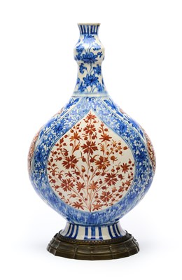 Lot 127 - A SAMSON VASE IN KIRMAN STYLE, PARIS, CIRCA 1880-1900