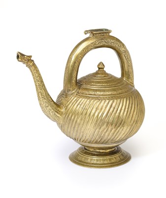 Lot 200 - A BRASS EWER, NORTHERN INDIA OR NEPAL, 18TH/ 19TH CENTURY