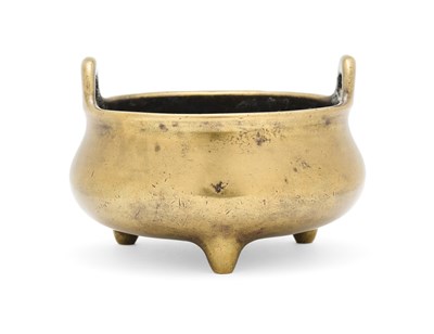 Lot 96 - A CHINESE BRONZE TRIPOD CENSER, QING DYNASTY, 18/19TH CENTURY