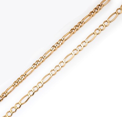 Lot 781 - GOLD NECKLACE AND BRACELET