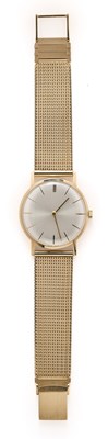 Lot 525 - BAUME & CO.: GENTLEMAN'S GOLD BRACELET DRESS WATCH, CIRCA 1976