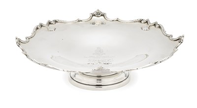 Lot 168 - A GEORGE VI SILVER SWEETMEAT DISH, WALKER & HALL LTD., SHEFFIELD, 1939