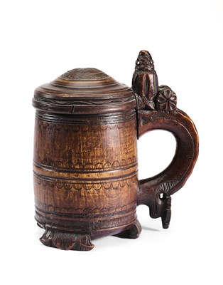 Lot 76 - A BIRCH WOOD 'PEG' TANKARD, NORWEGIAN, 18TH / 19TH CENTURY
