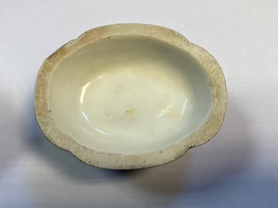 Lot 15 - A MEISSEN POUNCE POT, CIRCA 1770