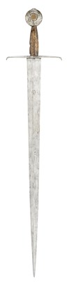 Lot 130 - A MEDIEVAL SWORD, EARLY 15TH CENTURY, PROBABLY ITALIAN