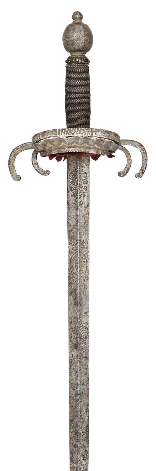 Lot 67 - AN ITALIAN SWORD WITH ‘CRAB-CLAW’ HILT, MID-17TH CENTURY, POSSIBLY VENETIAN