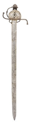 Lot 38 - A GERMAN MILITARY SWORD, EARLY 17TH CENTURY