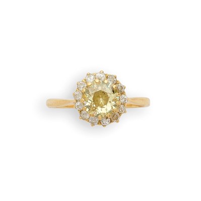 Lot 465 - DIAMOND CLUSTER RING, 1890s