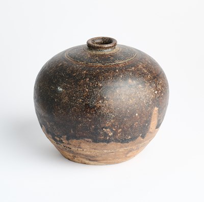 Lot 475 - A KHMER BROWN GLAZED POTTERY BOTTLE, CAMBODIA, 12TH CENTURY
