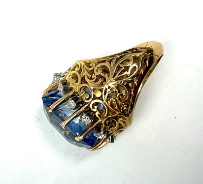 Lot 501 - SAPPHIRE AND DIAMOND COCKTAIL RING, 1960s