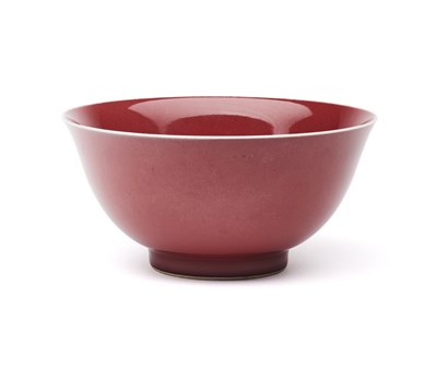 Lot 59 - A CHINESE COPPER-RED BOWL, QIANLONG SEAL MARK AND POSSIBLY OF THE PERIOD (1736-95)