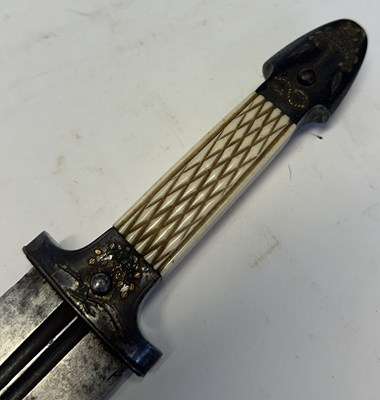 Lot 30 - A RARE RUSSIAN (TULA) HUNTING DAGGER OF KINDJAL FORM, 19TH CENTURY