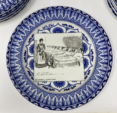 Lot 26 - A SET OF EIGHTEEN ROYAL DOULTON 'GIBSON GIRL' SERIESWARE PLATES, CIRCA 1902-15