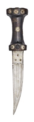 Lot 36 - A RARE OTTOMAN SILVER-MOUNTED DAGGER, TURKEY, REIGN OF MUSTAFA II (1695-1703)