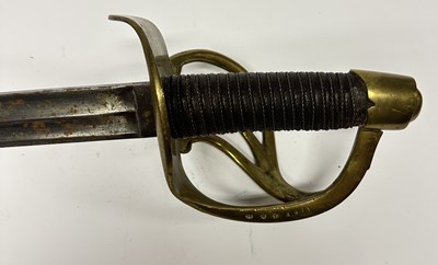 Lot 538 - A FRENCH ANXI CUIRASSIER’S SWORD, 20TH CENTURY, BEARING INSCRIPTION DATED 1813