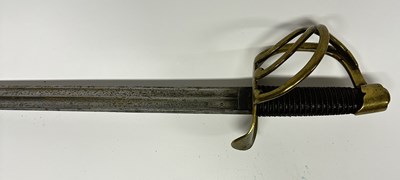 Lot 538 - A FRENCH ANXI CUIRASSIER’S SWORD, 20TH CENTURY, BEARING INSCRIPTION DATED 1813