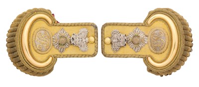 Lot 190 - AN EXTREMELY FINE PAIR OF VICTORIAN STAFF COLONEL'S EPAULETTES, CIRCA 1837-55