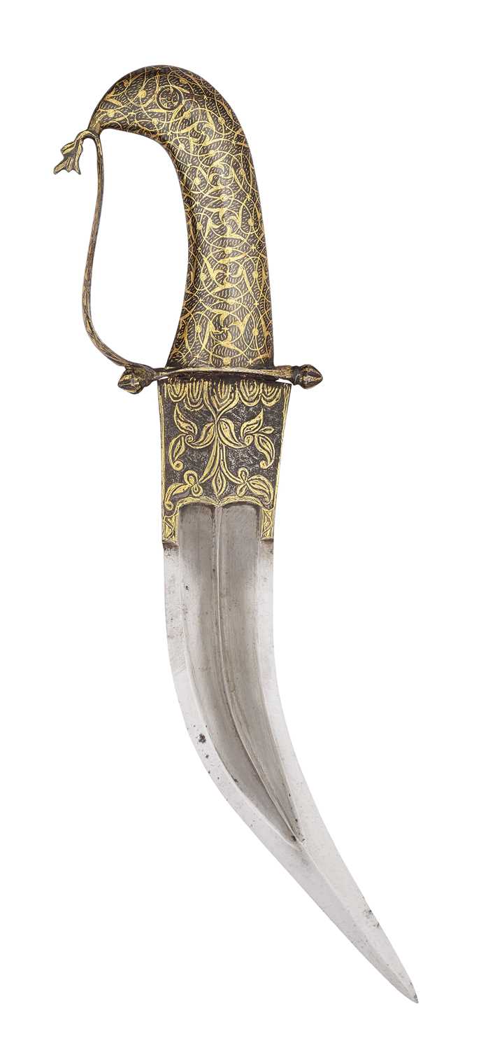 Lot 9 - AN INDIAN KHANJAR, LATE 19TH CENTURY