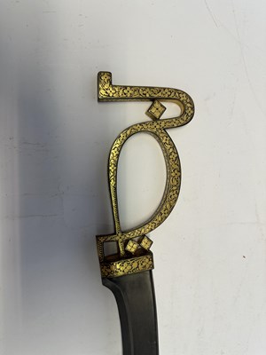 Lot 10 - AN INDIAN PESH-KABZ WITH CALLIGRAPHIC HILT, 20TH CENTURY