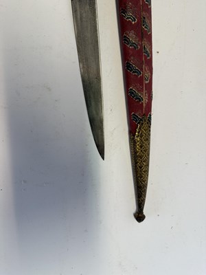 Lot 8 - AN INDIAN JADE-HILTED KARD WITH RAM’S HEAD POMMEL, 18TH CENTURY