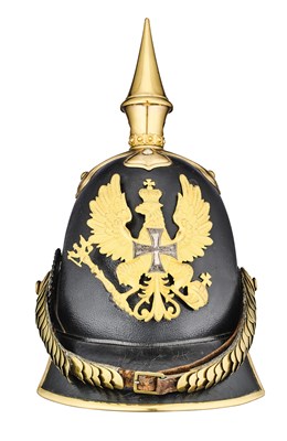 Lot 142 - A GERMAN OFFICER'S PICKELHAUBE