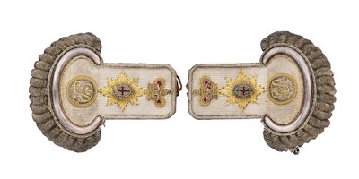 Lot 192 - A FINE PAIR OF 1829 PATTERN GEORGE IV INFANTRY COLONEL’S EPAULETTES