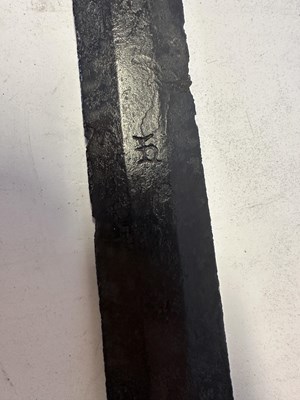 Lot 40 - A FINE MEDIEVAL SWORD, MID-LATE 14TH CENTURY, PROBABLY FRENCH