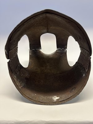 Lot 31 - A RARE CENTRAL INDIAN CUIRASS, 17TH/18TH CENTURY