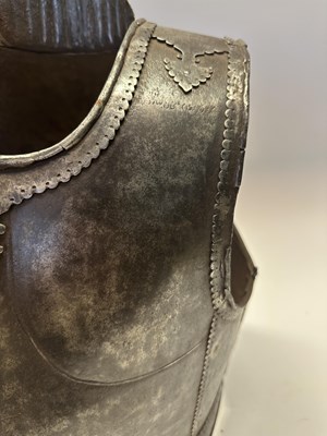 Lot 31 - A RARE CENTRAL INDIAN CUIRASS, 17TH/18TH CENTURY